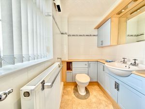 Photo 7- click for photo gallery